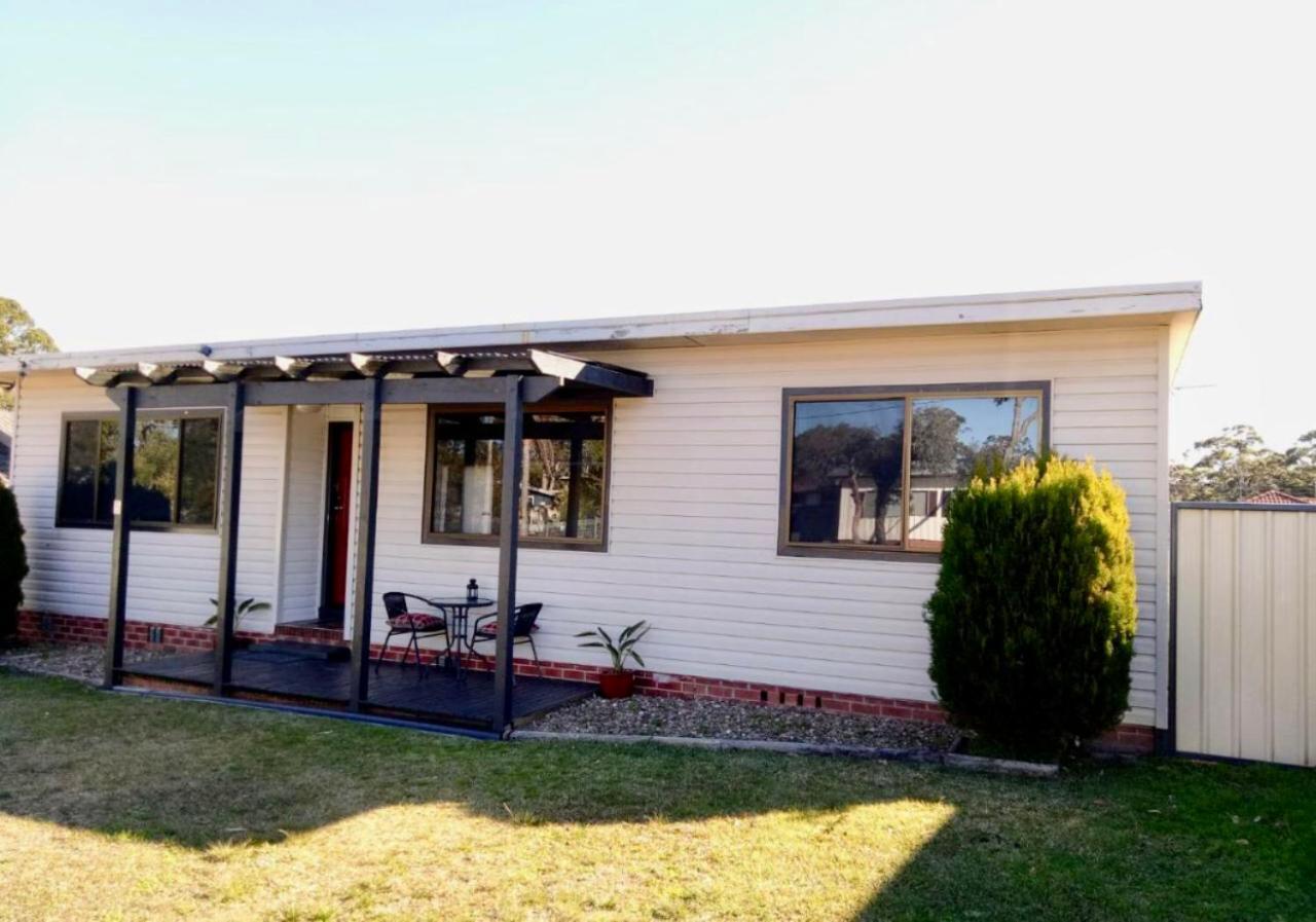 The Husky House Or Little Husky Studio Suite Huskisson Exterior photo